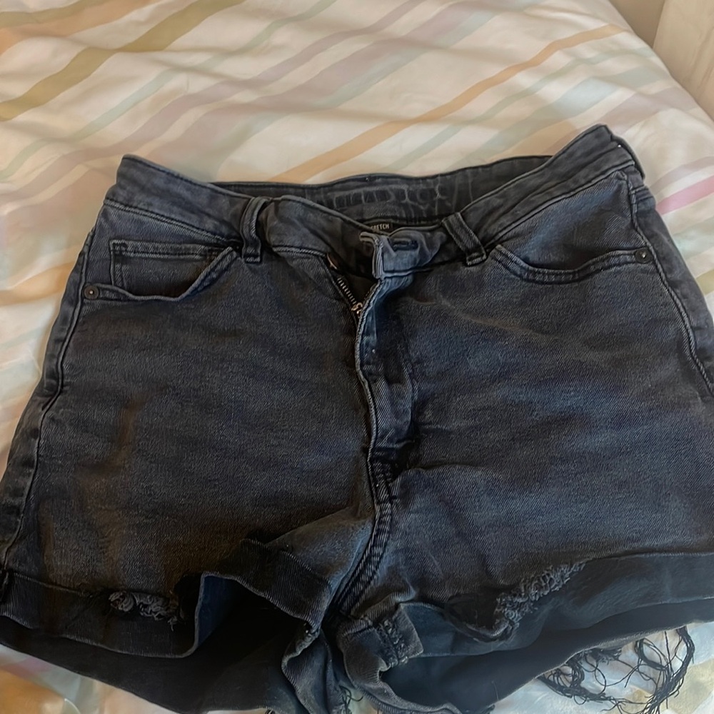 American Eagle jean shorts :)